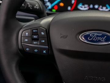 Ford Focus 1.0 Titanium Stauassistent Kamera Navi