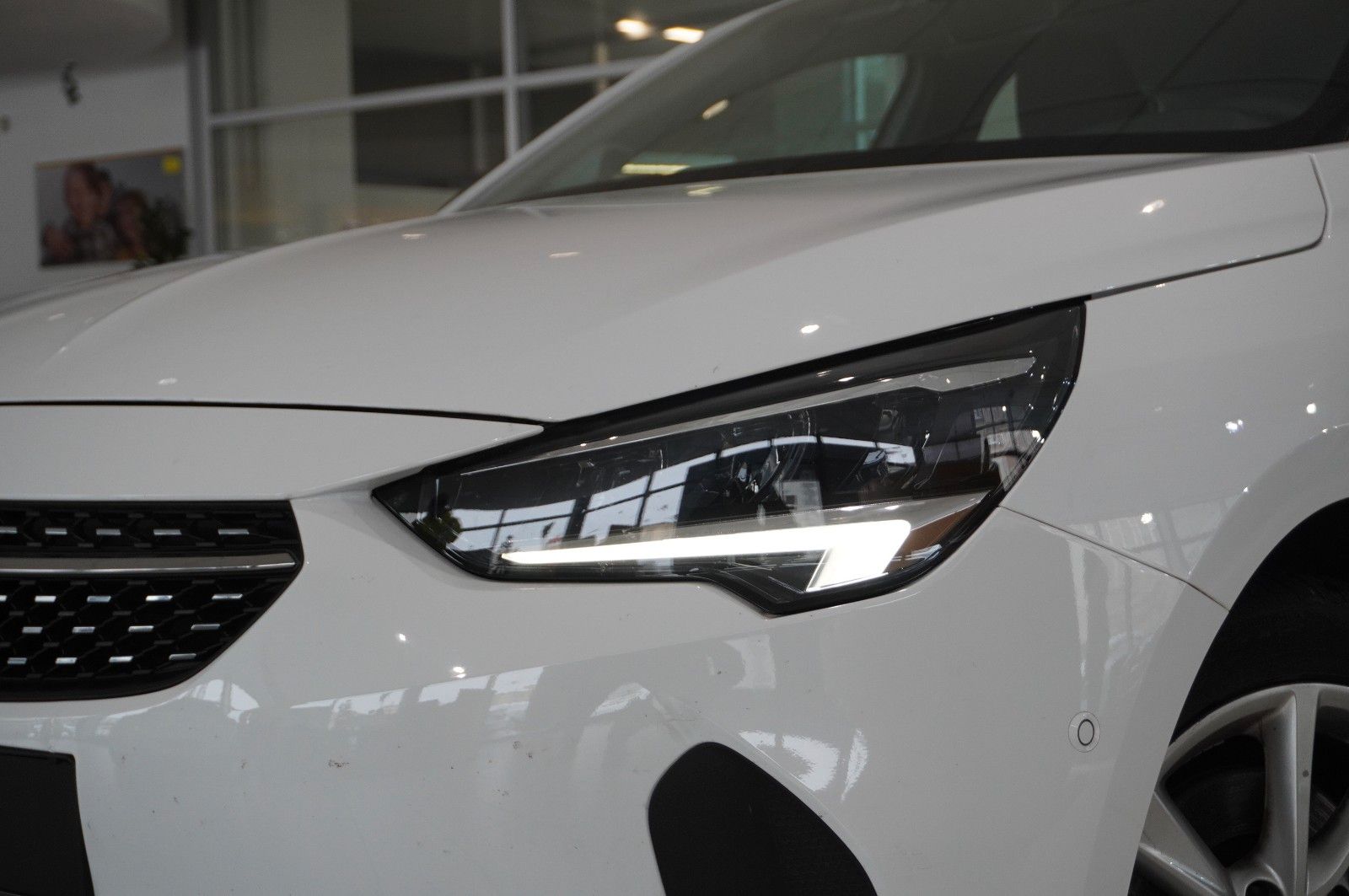 Fahrzeugabbildung Opel Corsa F 1.2T ELEGANCE NAVI/LED/VIRT/KAMERA/DAB+