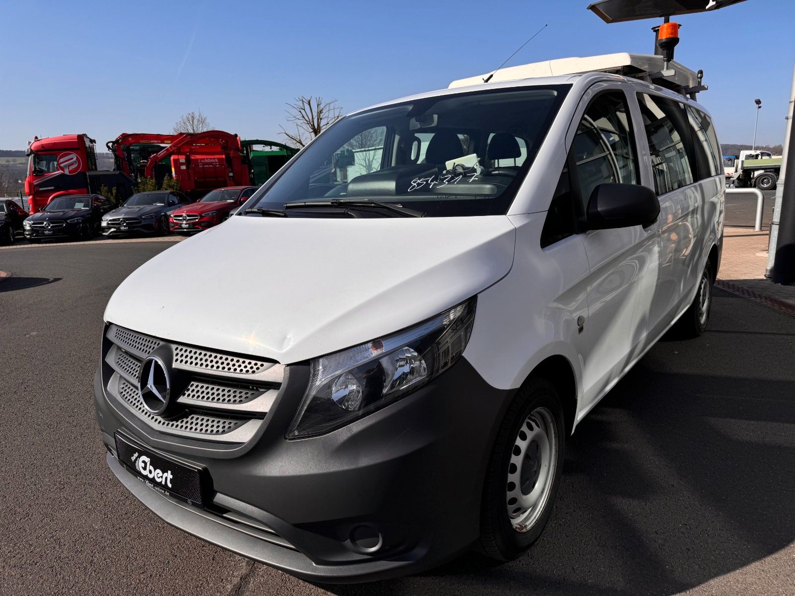 Fahrzeugabbildung Mercedes-Benz Vito 111 CDI Tourer Begleitfahrzeug BF3+ / WVZ