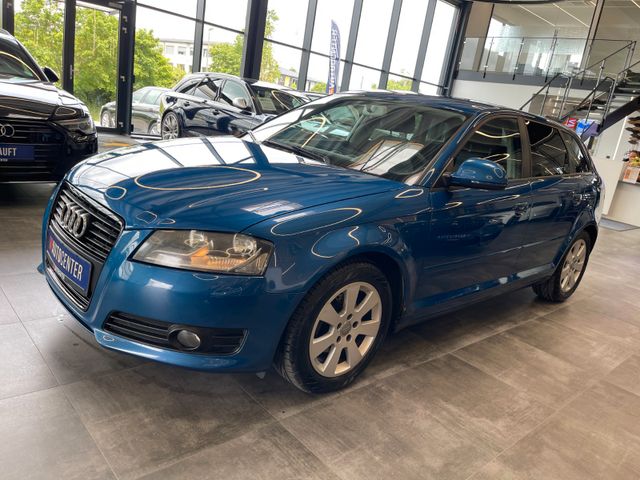 Audi A3 Sportback 1.6 Attraction *TEMPOMAT*SZHZ*KLIMA