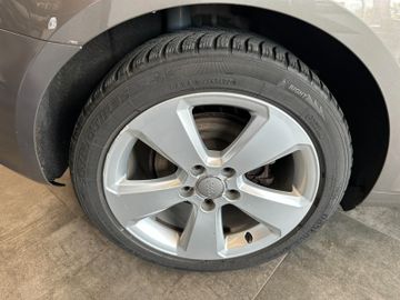 Audi A3 attraction *KLIMA*BI-XENON*TEMPOMAT*