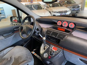 MYAUTOCENTER – Gebraucht- und Jahreswagen mit Werkstattservice in Pfaffenhofen Citroën C8 2.0 16V Tendance *2. Hand*Klima*7-Sitzer*PDC*