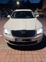 Skoda Superb 1.8 TSI Comfort Combi Comfort - Skoda Superb mit Benzin-Antrieb: Comfort