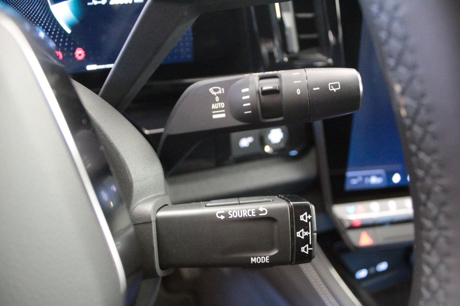 Fahrzeugabbildung Renault Austral Mild Hybrid 160 Techno Automatik*