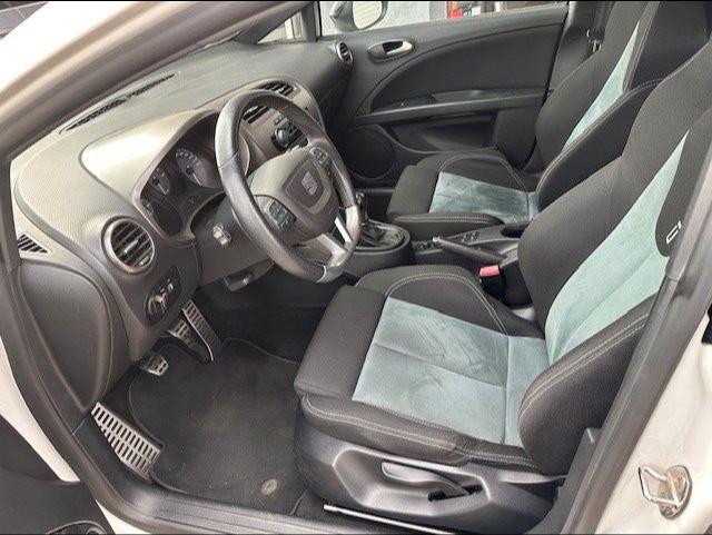 SEAT LEON - CUPRA R - 265 CV - BVM - TOIT OUVRANT
