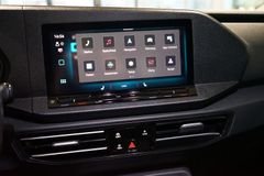 VW Caddy 2.0 TDI Life DSG | ACC | App | LED VW Caddy 2.0 TDI Life DSG | ACC | App | LED