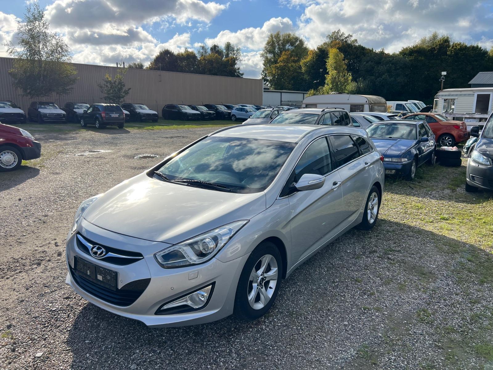 Hyundai i40 2013 — photo 23