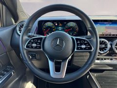 Fahrzeugabbildung Mercedes-Benz GLB 200 7G-DCT "Progressive" PANORAMA NIGHT NAVI