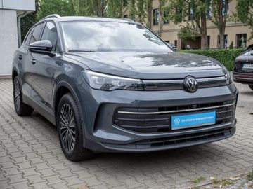 Volkswagen Tiguan - 3