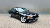 BMW E38 750i - BMW 750: E38 750i