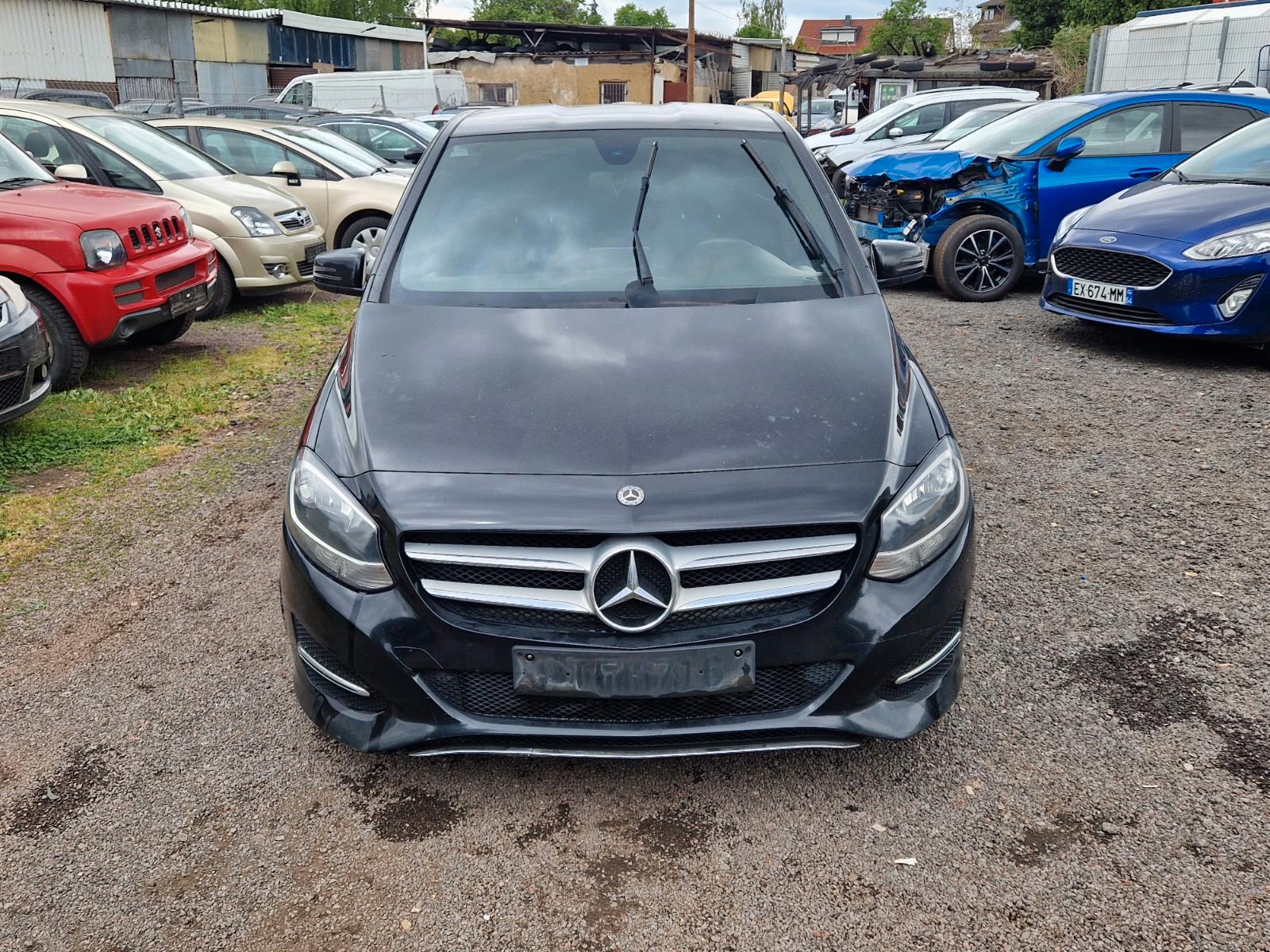 Mercedes-Benz B 200 B B 200 CDI / d