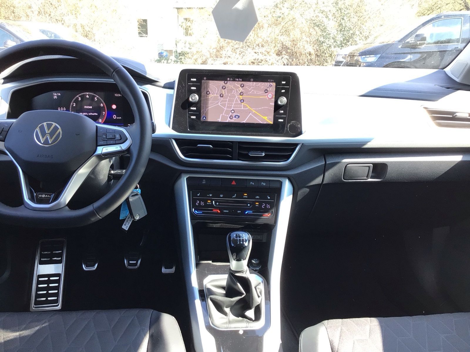 T-ROC Goal TSI 85 KW  LED, Navi, SHZ, ACC