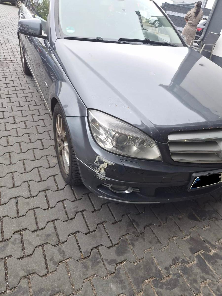 Mercedes-Benz C220 2010 — photo 7