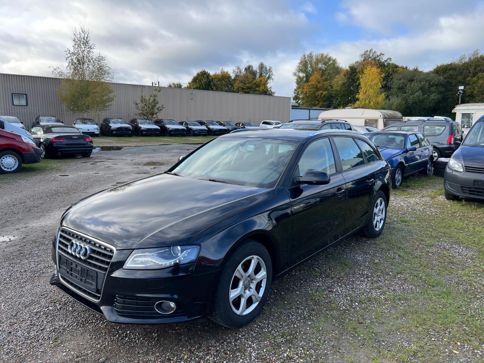 Audi A4 2011 — photo 20