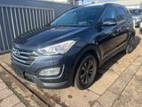 Hyundai Santa Fe 2.0 Premium 4WD*7 Sitzer*Leder*Panorama - Hyundai SANTA FE mit Diesel-Antrieb: Geländewagen, 2.0