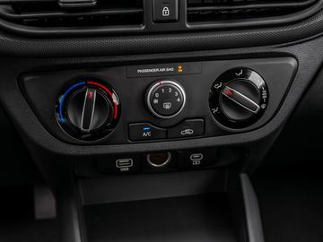 Hyundai i10 1.0 Trend Navi Spurhalteassistent Kamera