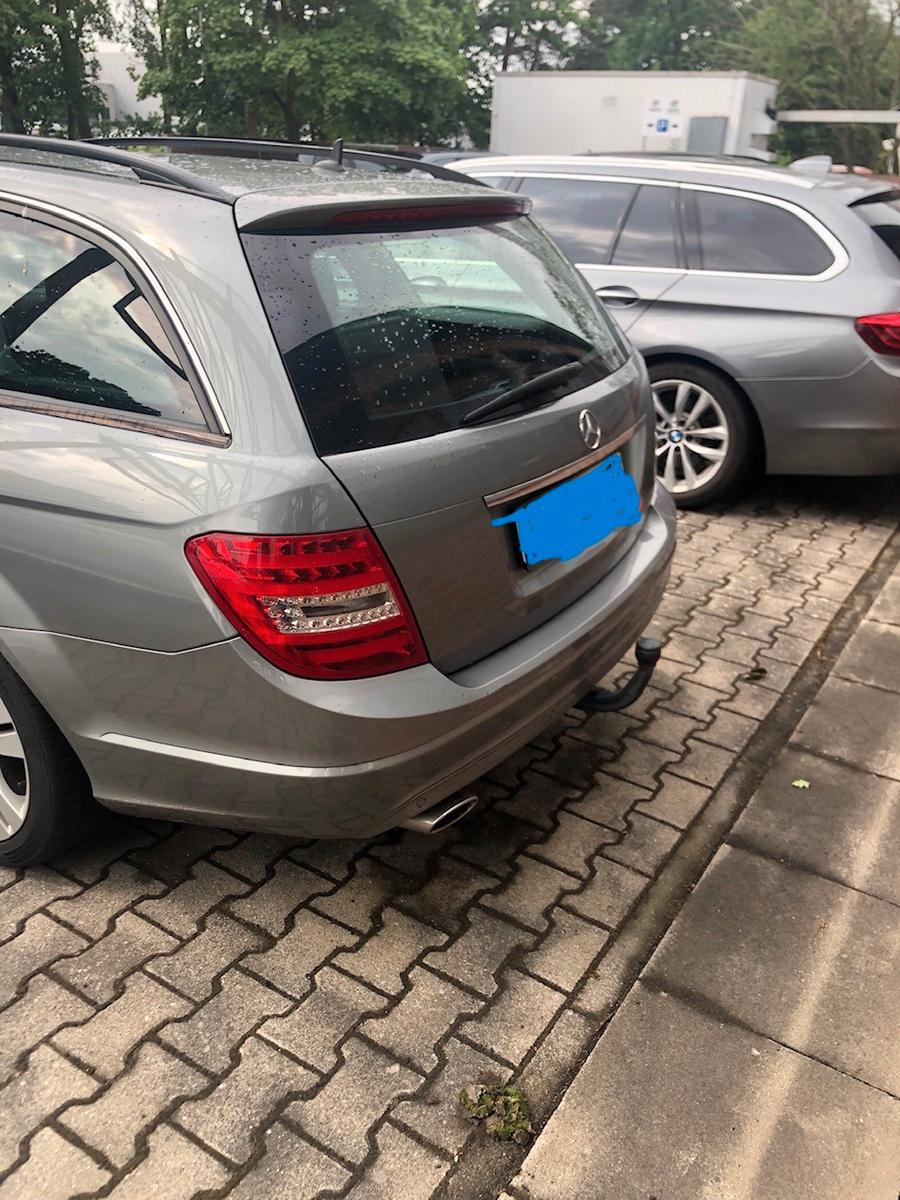 Mercedes-Benz C220 2012 — rear view