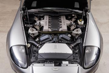 2001 Aston Martin V12 VANTAGE 缩略图 14