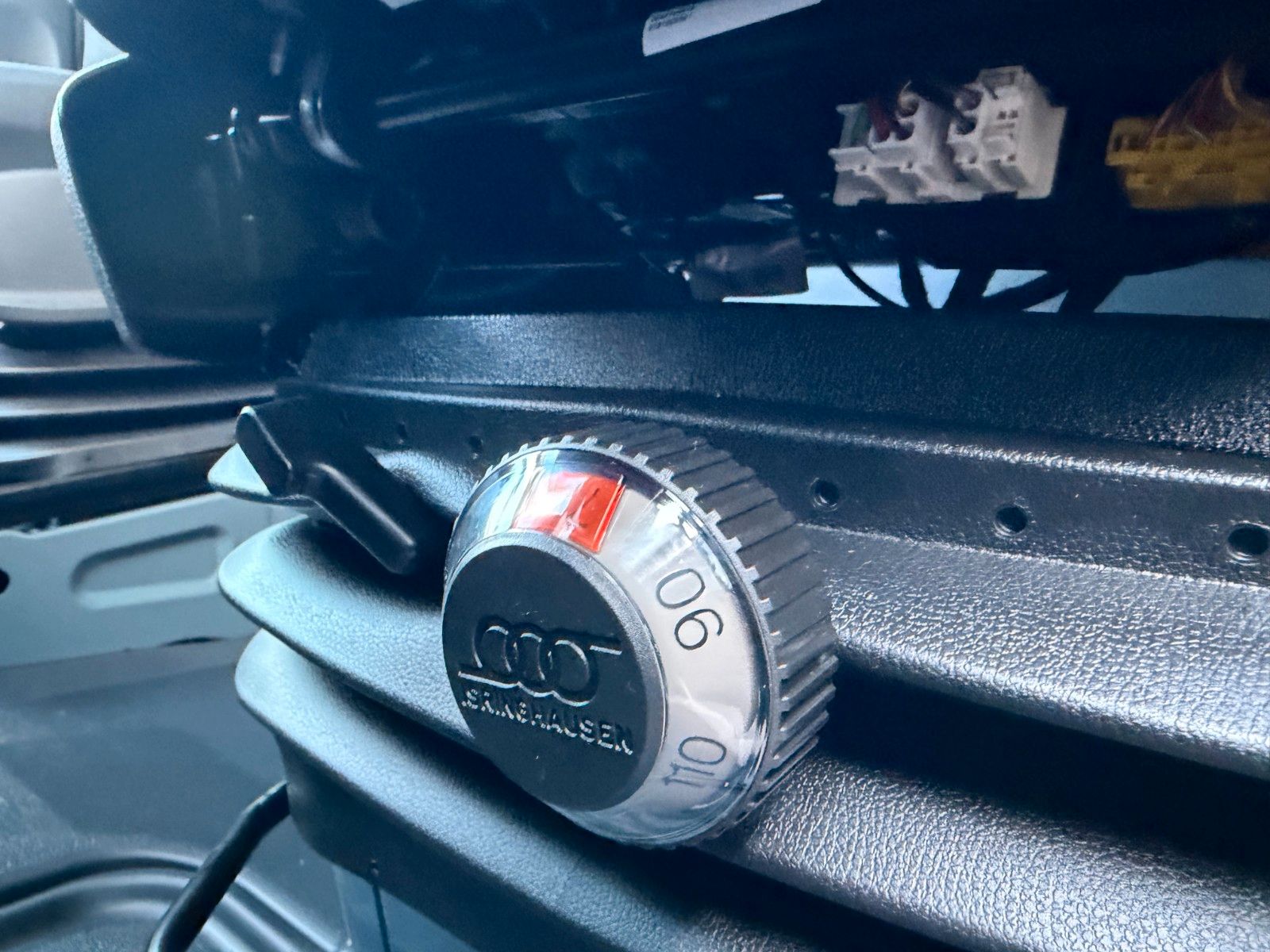 Fahrzeugabbildung Mercedes-Benz Sprinter 419 CDI 4x4 Extralang AHK Stdheiz