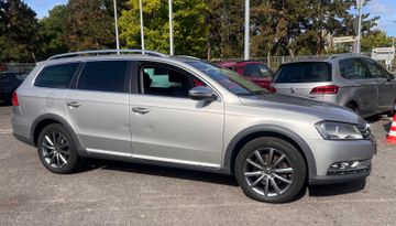 Volkswagen Passat - 11