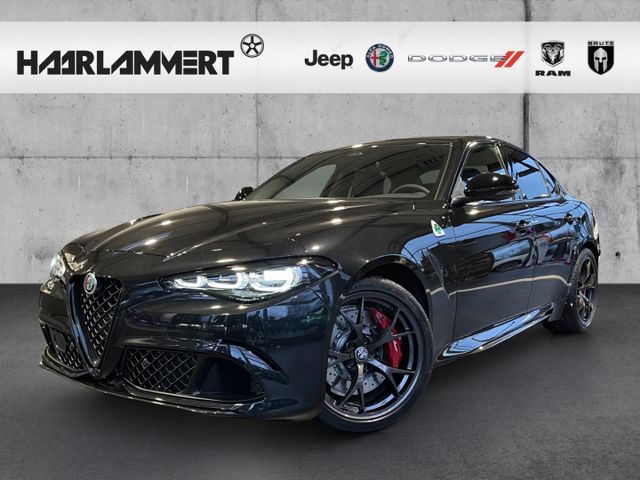 Alfa Romeo Giulia Quadrifoglio 2.9 V6 AKRAPOVIC+LEDER+PDC+K