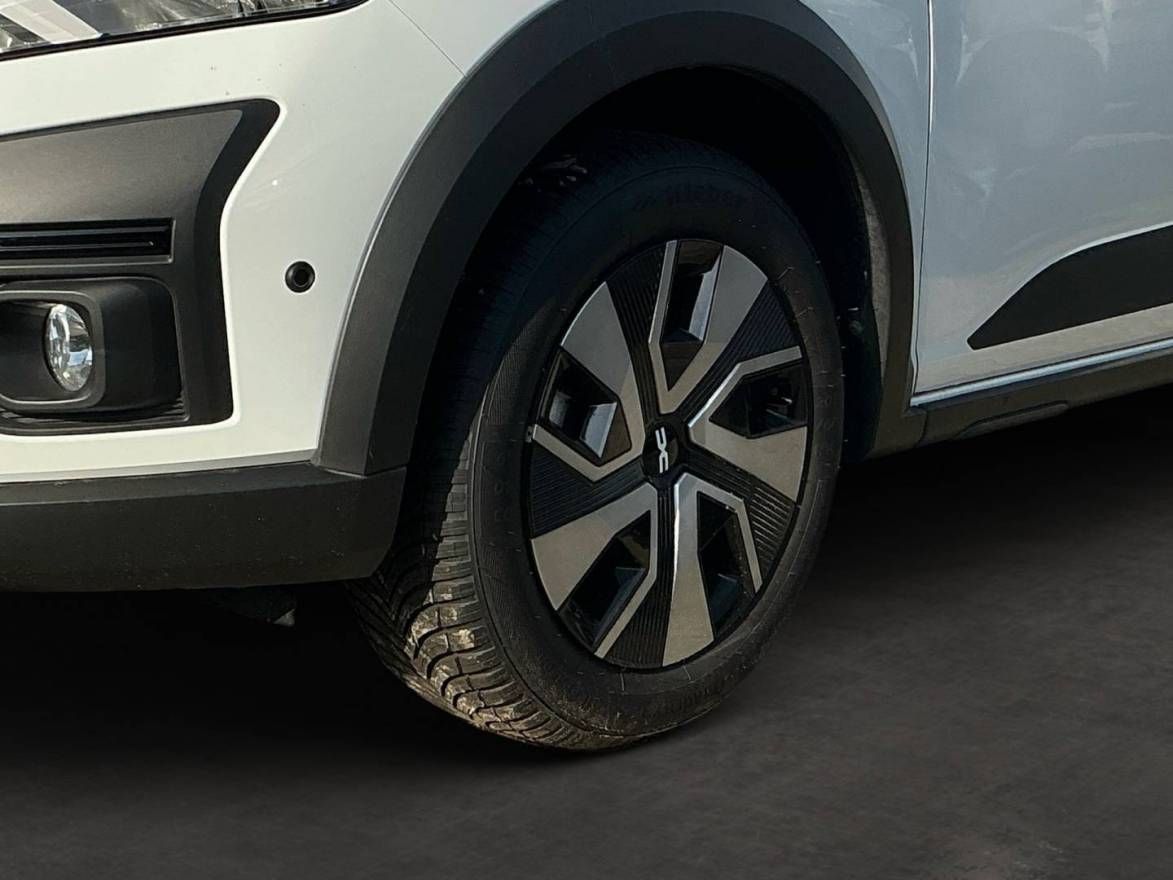 Fahrzeugabbildung Dacia Sandero Stepway Expression ECO-G 100