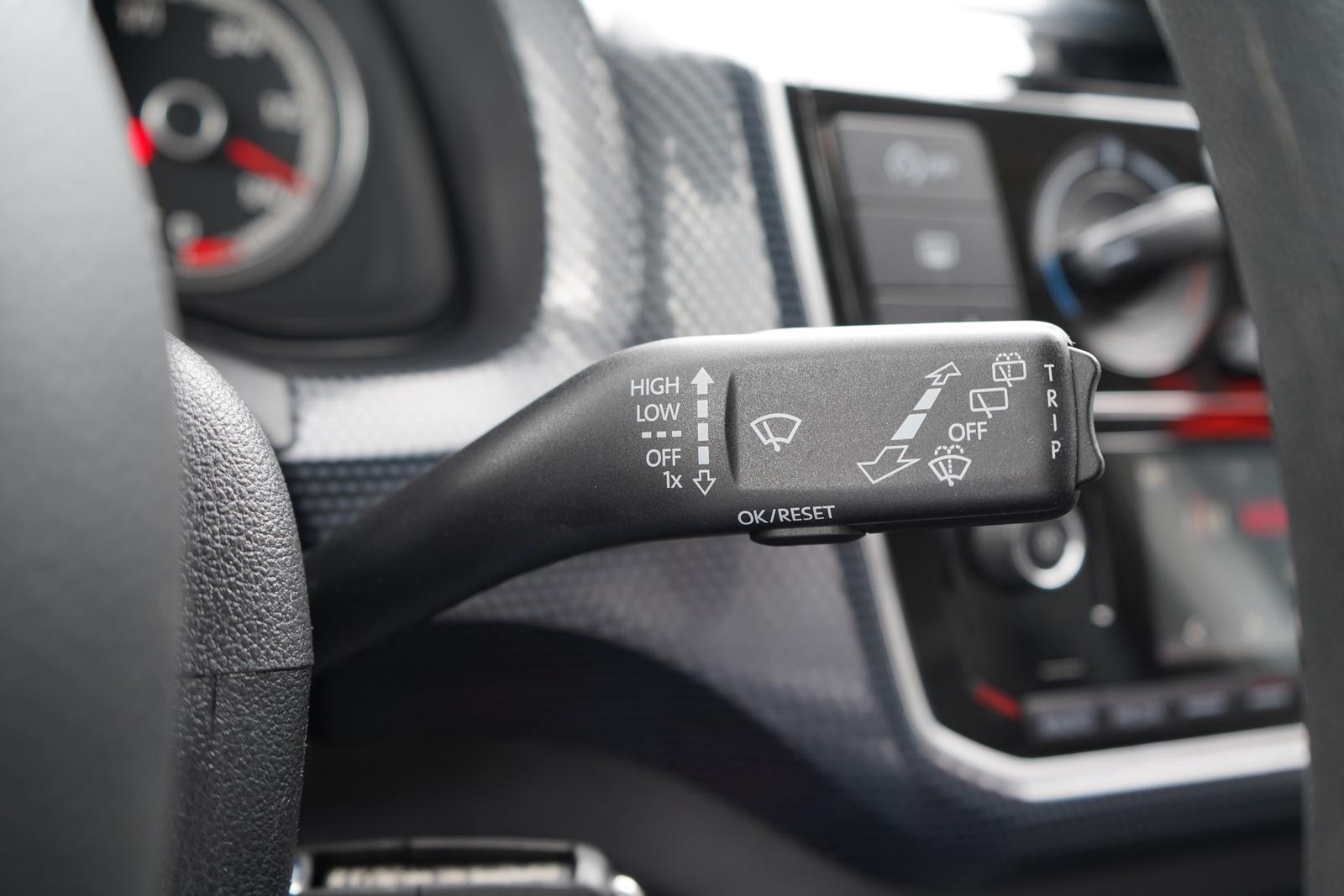 Volkswagen Up 1.0 Basis Klima Sitzheizung Tempomat, миниатюра 26