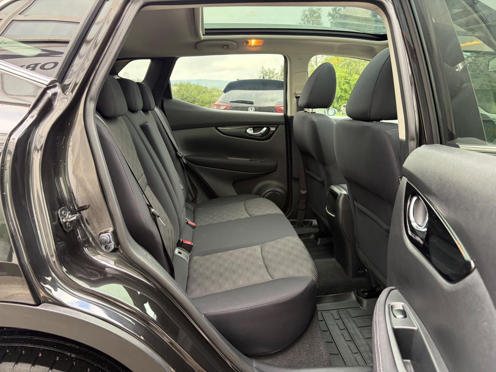 Nissan Qashqai 360° 1.6*PANO*NAVI*LED*360°-CAM*1HAND*LM