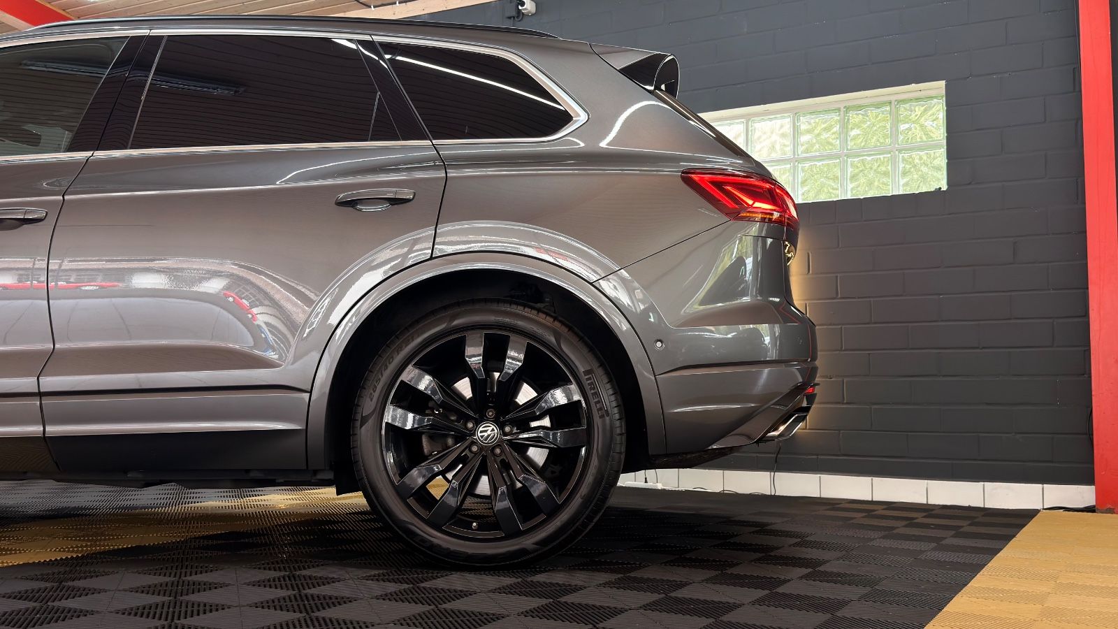 Volkswagen Touareg V8 R-Line 4Motion StHz AHK LUFT PANO foto 12