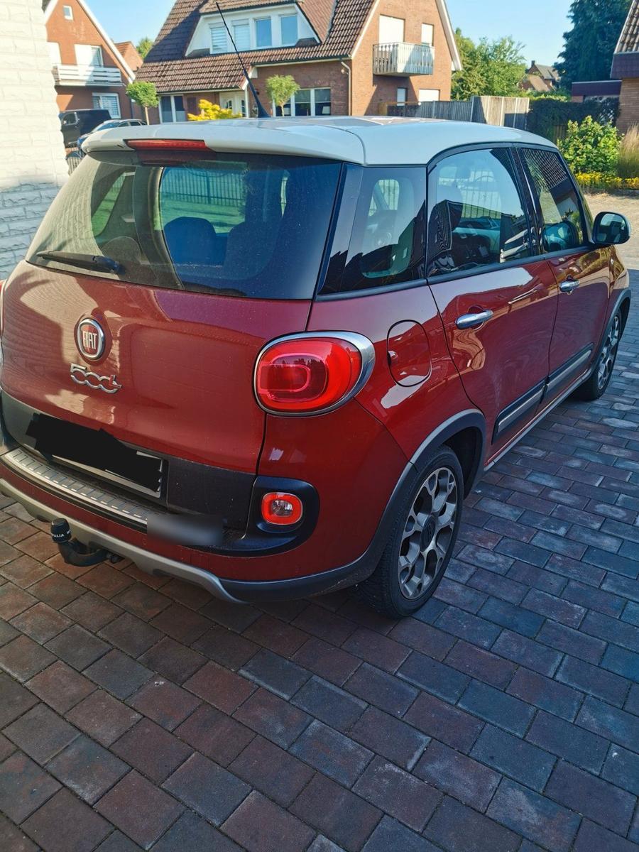 Fiat 500L 2014 — interior