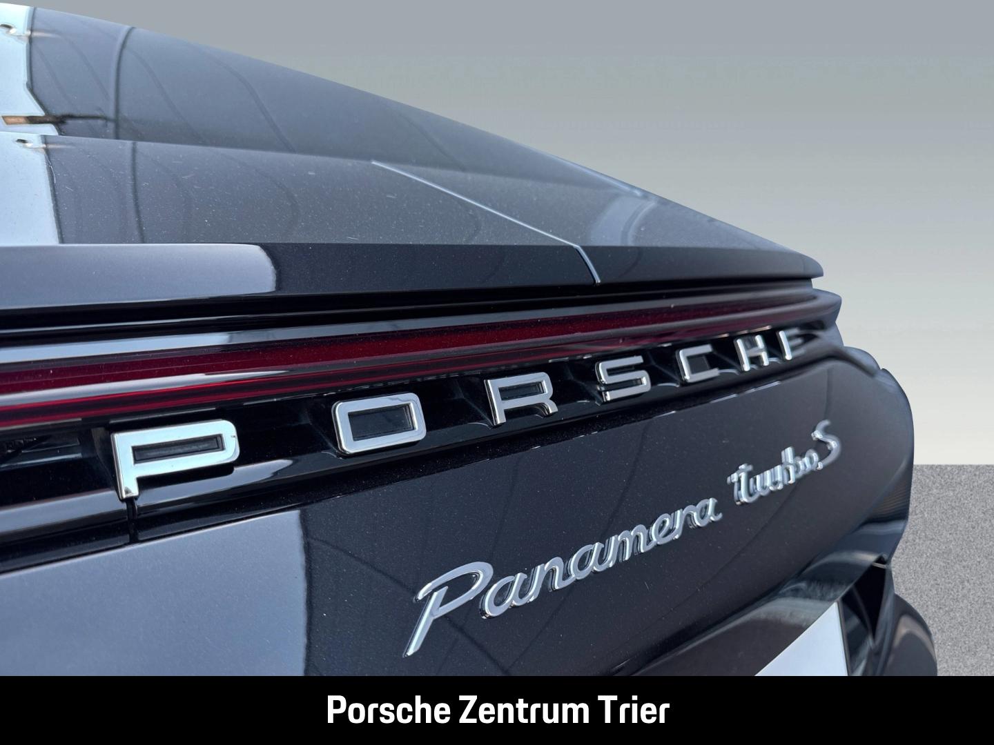Porsche Panamera Turbo S Soft-Close Surround-View PCCB