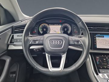 Audi Q8 - 12