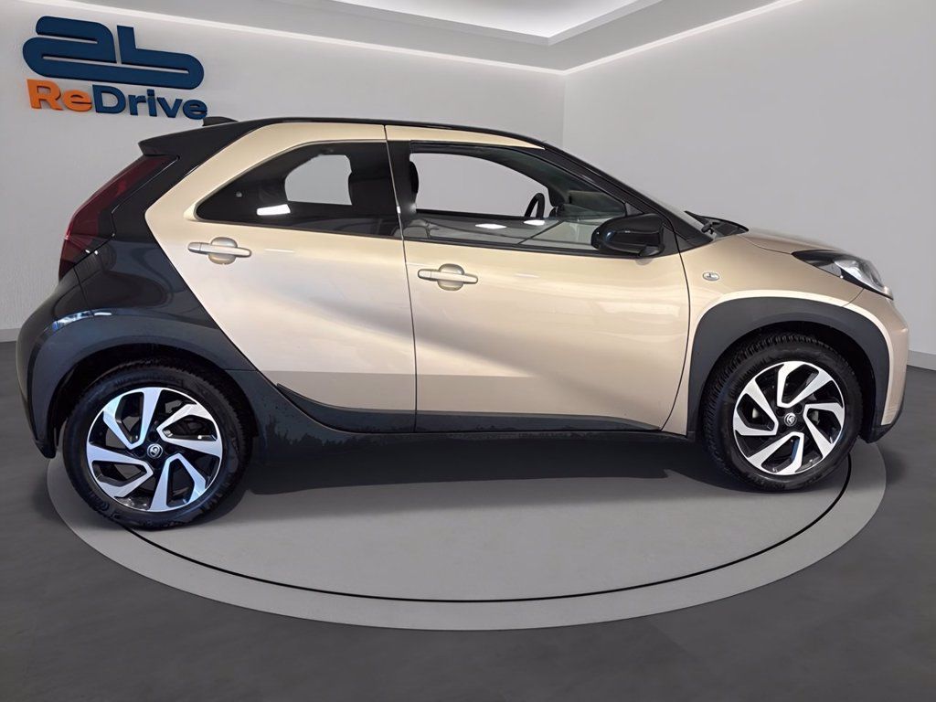 Toyota TOYOTA Aygo x 1.0 trend 72cv del 2024 imagem 3