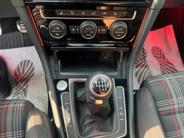 Fahrzeugabbildung Volkswagen Golf VII Lim. GTI Performance LED VIRTUELL