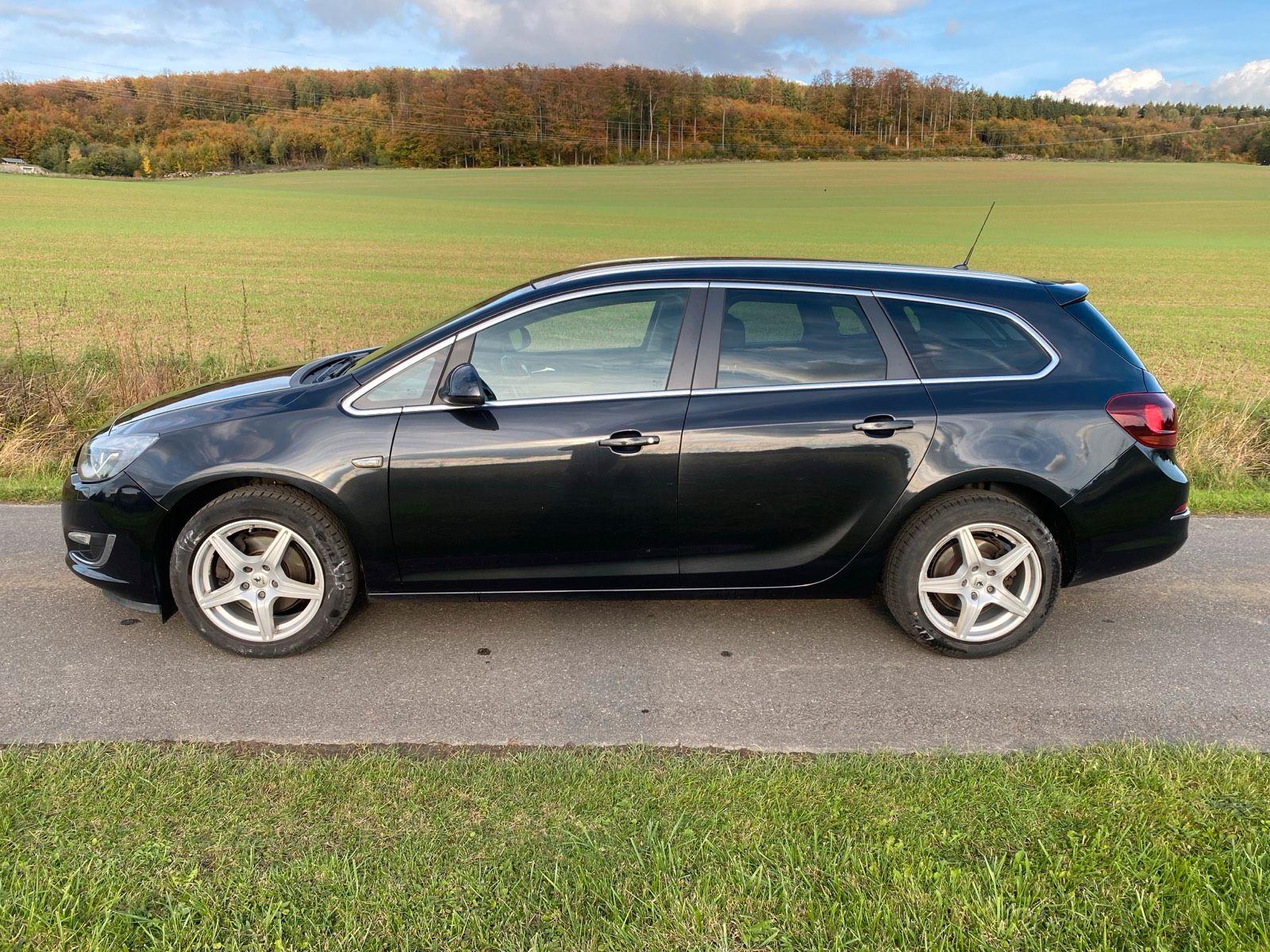 Opel Astra 2015 — photo 14
