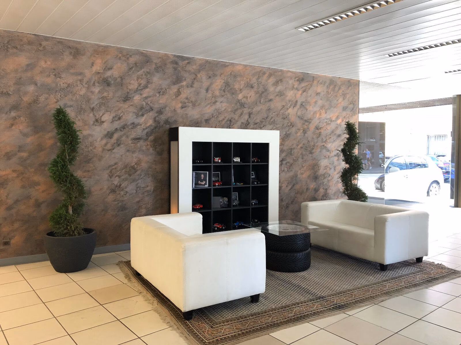showroom-image-main