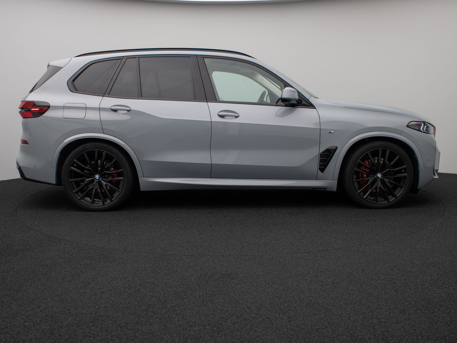 Fahrzeugabbildung BMW X5 xD30d M Sport Pro SkyLoung 360°HUD H/K SoftCL