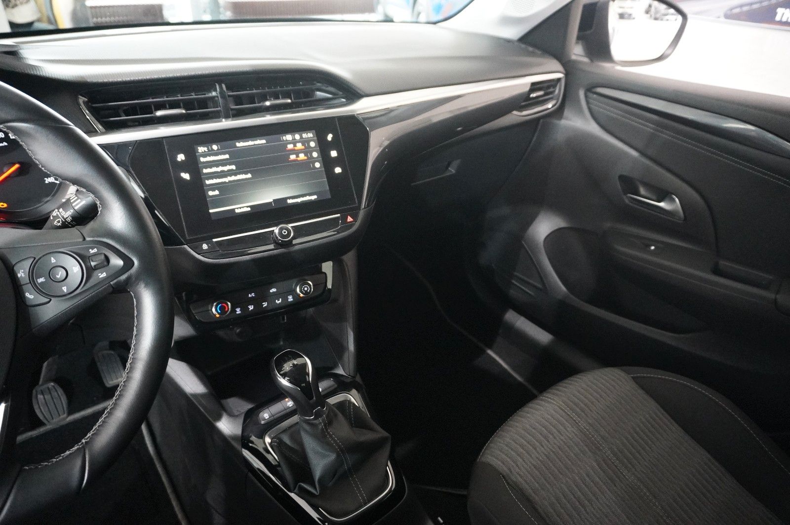 Fahrzeugabbildung Opel Corsa F 1.2 ELEGANCE NAVI/LED/TEMP./SPORT/DAB+