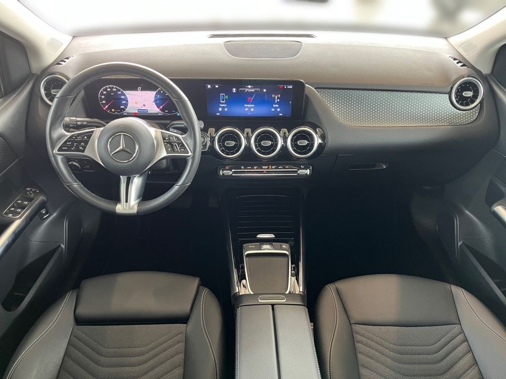 Fahrzeugabbildung Mercedes-Benz B 220 4M Progressive Navi LED SHZ SpurH ParkAss