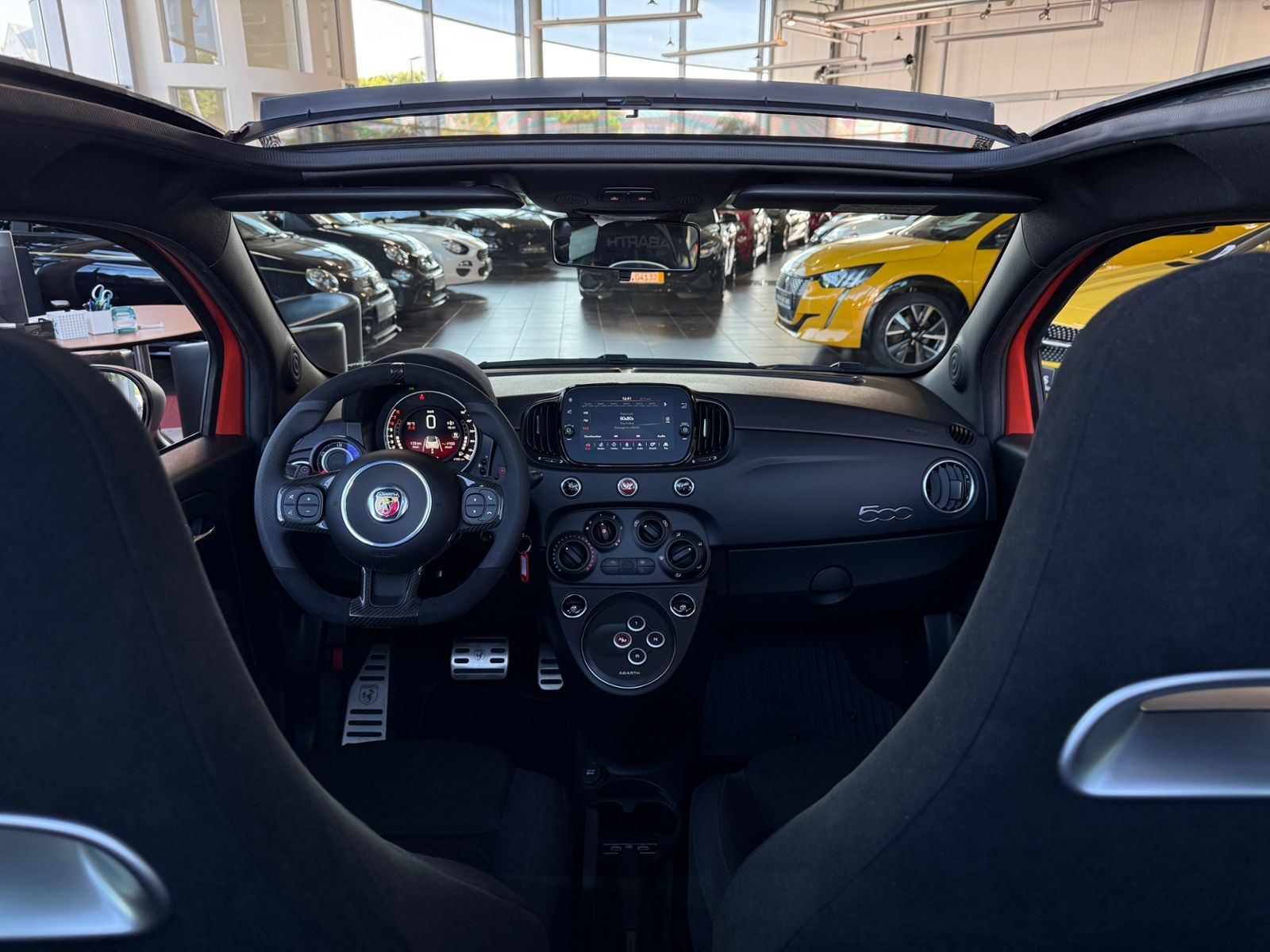 Fahrzeugabbildung Abarth 695C Aut. CarPlay ALU