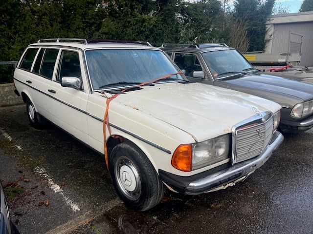 Mercedes-Benz W123 280 TE Kombi, Schiebedach, Automatik