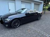 BMW 325i Cabrio - - BMW 3er Reihe mit Benzin-Antrieb: Cabrio, Automatik