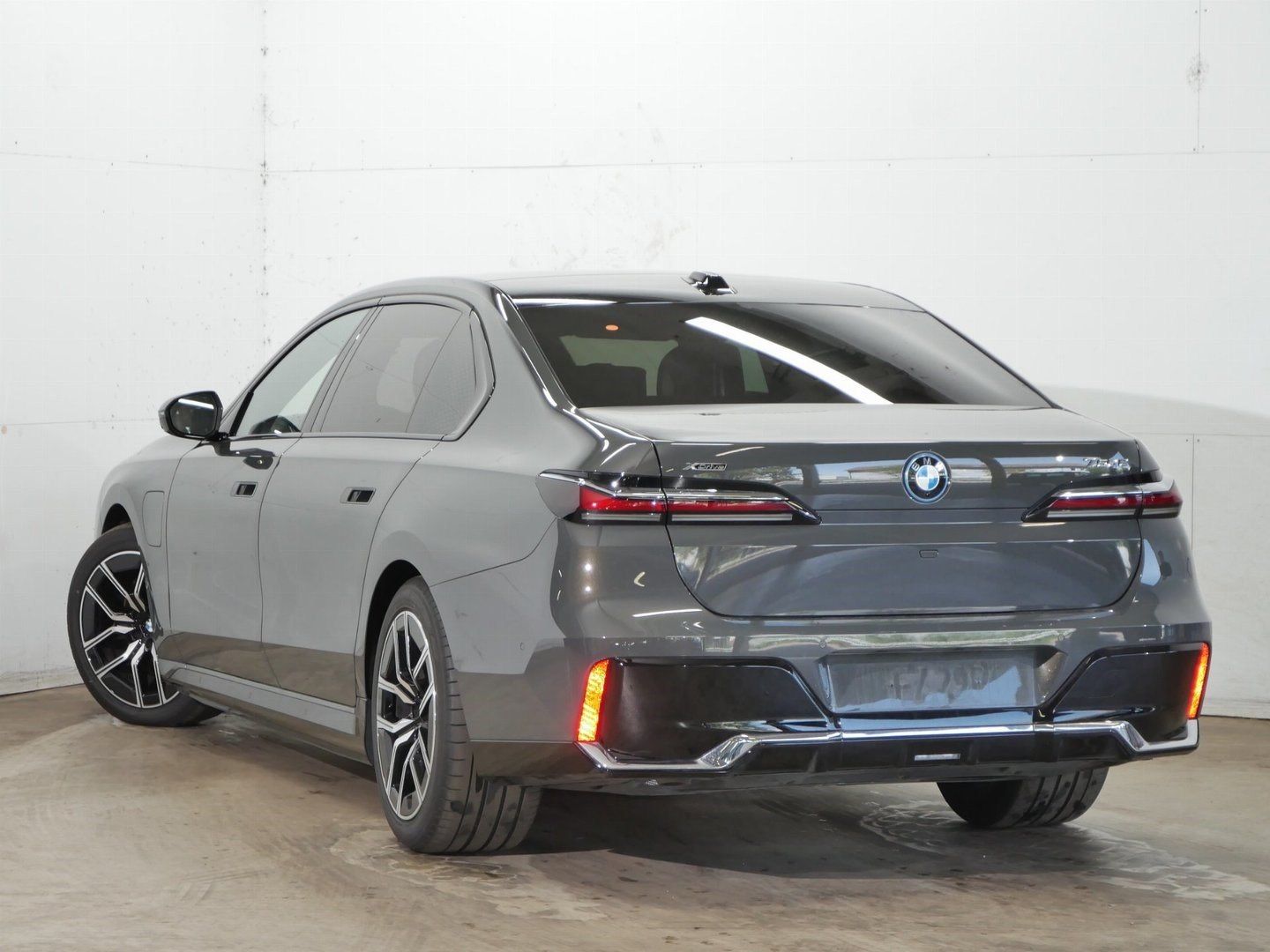 BMW 750 - Bild 4