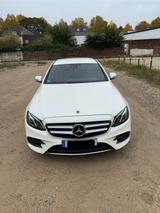 Mercedes-Benz E 300 AMG Line Autom. AMG Line - Mercedes-Benz E 300: AMG