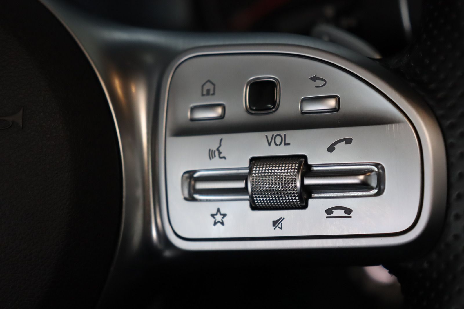 Fahrzeugabbildung Mercedes-Benz C 220 d Cabrio AMG Line