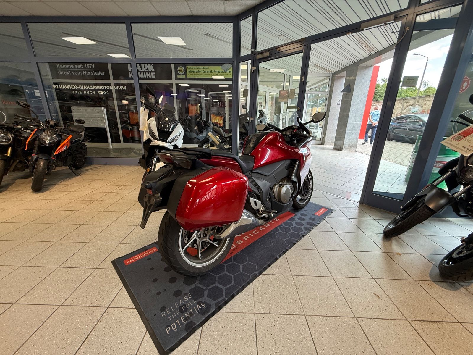 VFR 1200 F