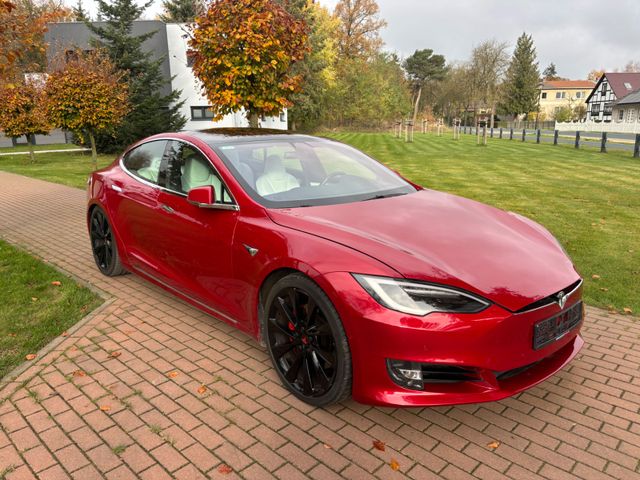 Tesla Model S 100