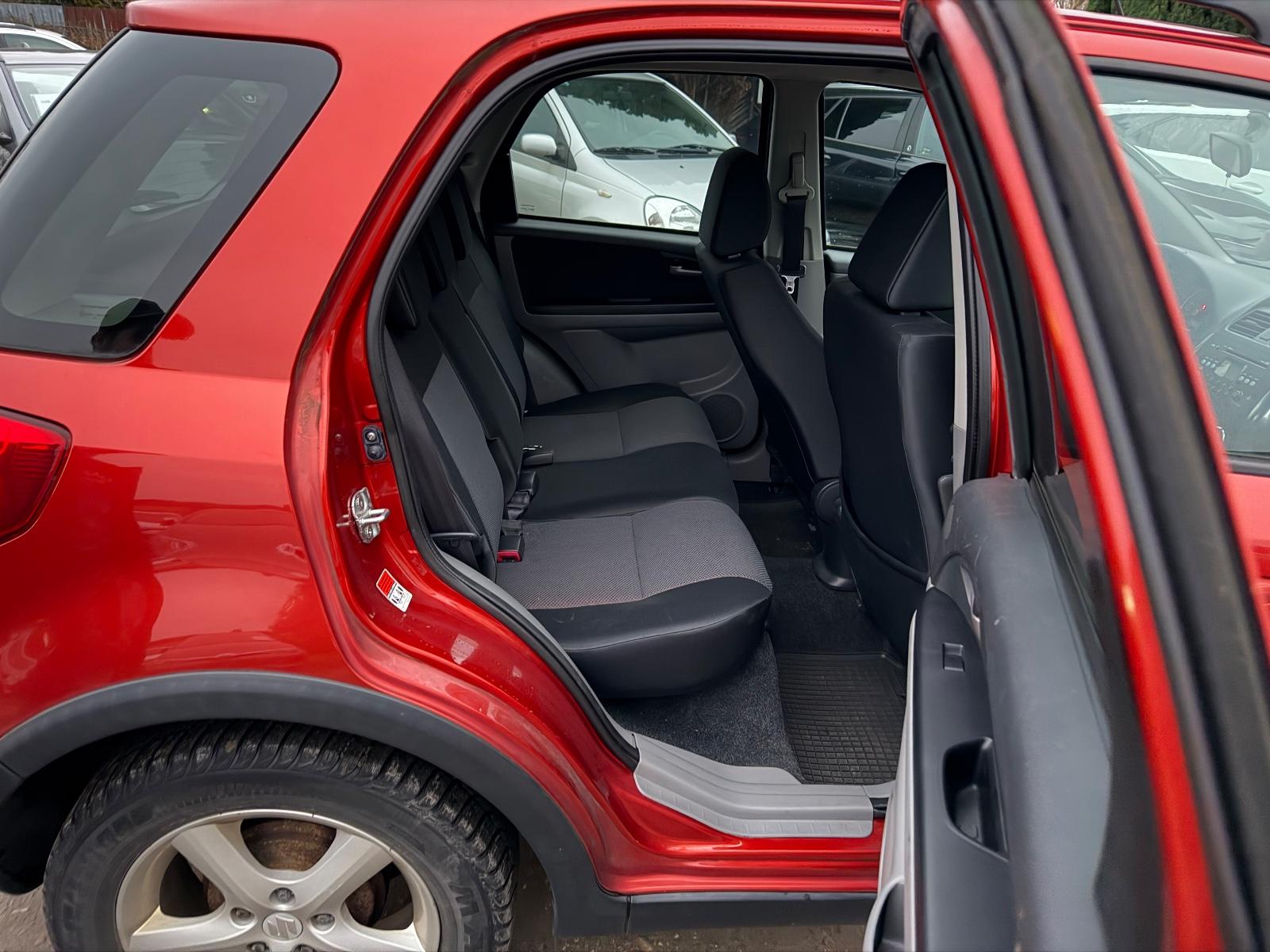 Suzuki SX4 2006 — photo 14