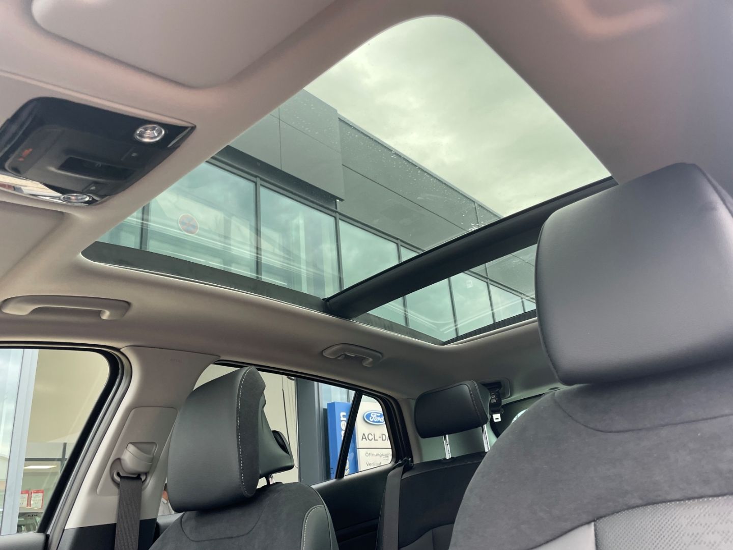 Fahrzeugabbildung Kia Sportage Plug-in Hybrid 4WD 360Kamera LED Panoda