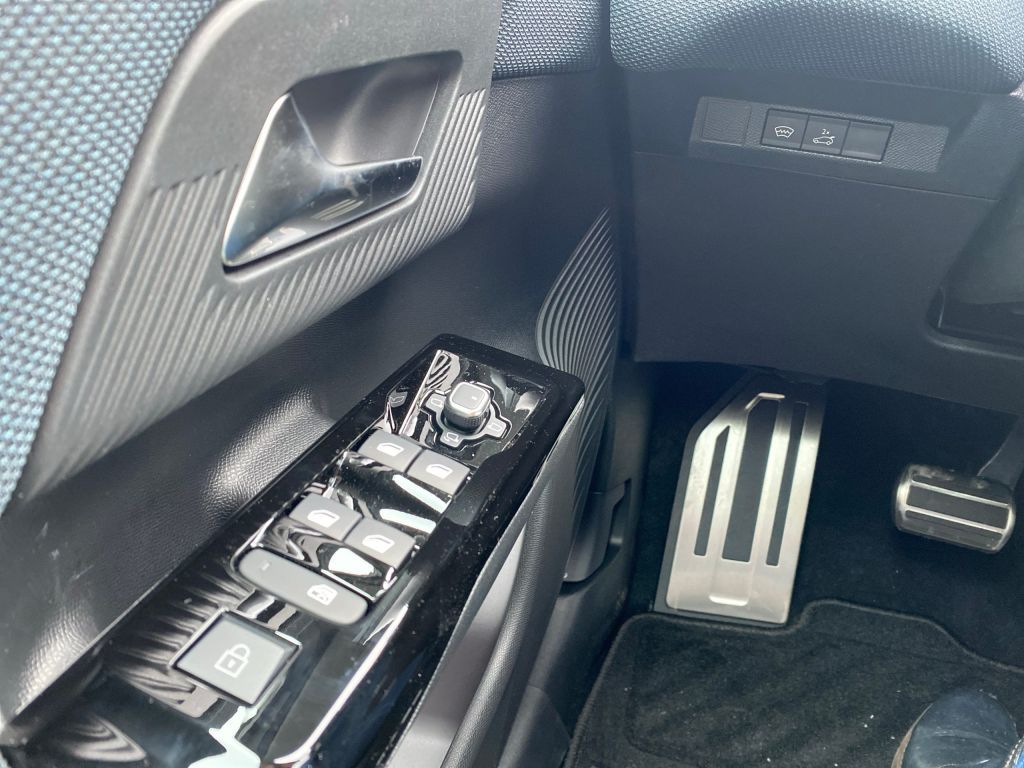 Fahrzeugabbildung Citroën C5 Aircross Hybrid 145 Automatik MAX *NEUES MODE